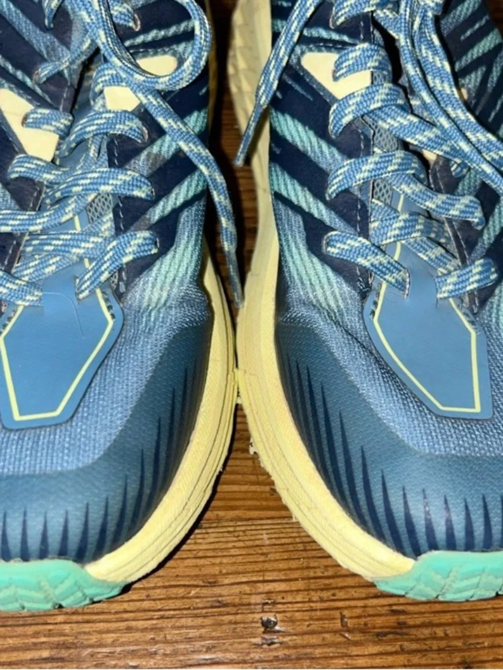 Hoka One One hoka one